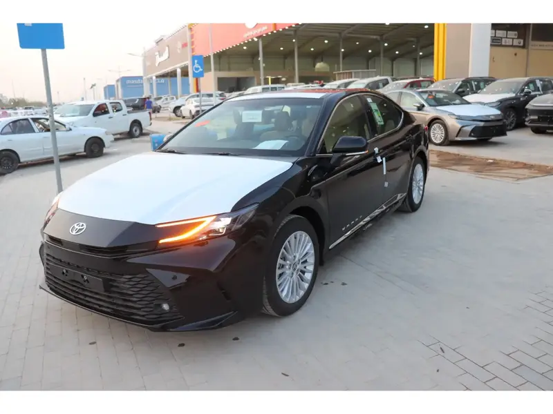 Discover undefined undefined Exterior Interior Images.Find all aspects and details of cars.