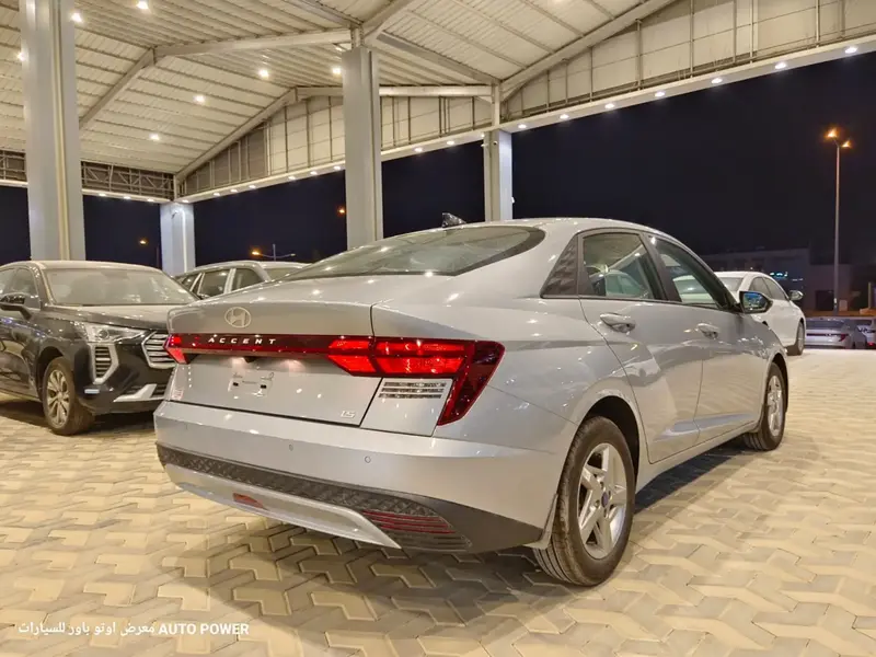 Discover undefined undefined Exterior Interior Images.Find all aspects and details of cars.