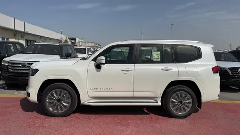 New Toyota Land Cruiser 4.0 GXR 2025