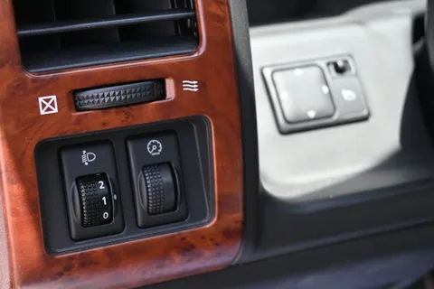 New Nissan Patrol Safari 4.8L M/T 2024