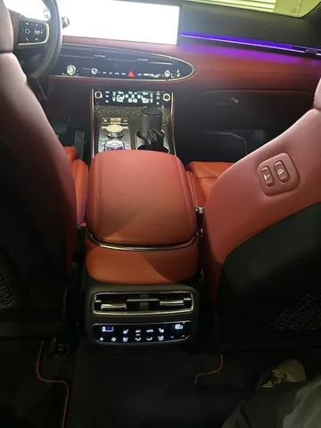 Discover undefined undefined Exterior Interior Images.Find all aspects and details of cars.