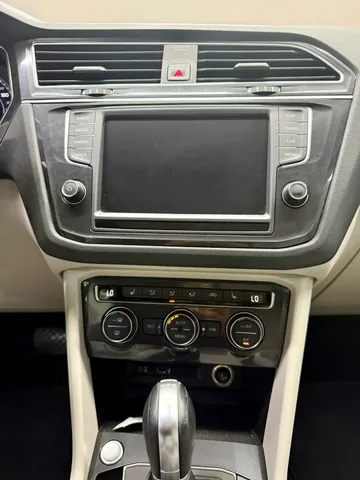 Volkswagen Tiguan 2.0L SE 2017