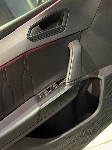 Discover undefined undefined Exterior Interior Images.Find all aspects and details of cars.