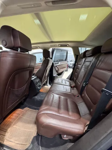 Discover undefined undefined Exterior Interior Images.Find all aspects and details of cars.