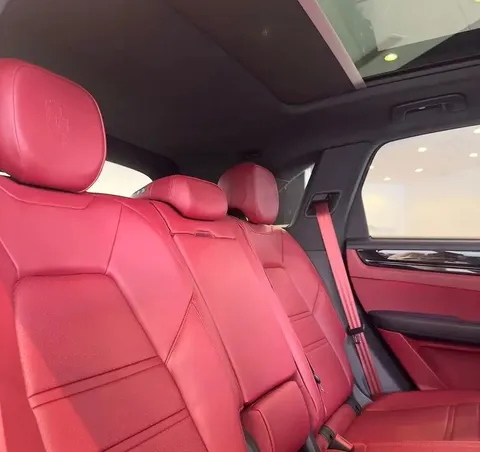 Discover undefined undefined Exterior Interior Images.Find all aspects and details of cars.