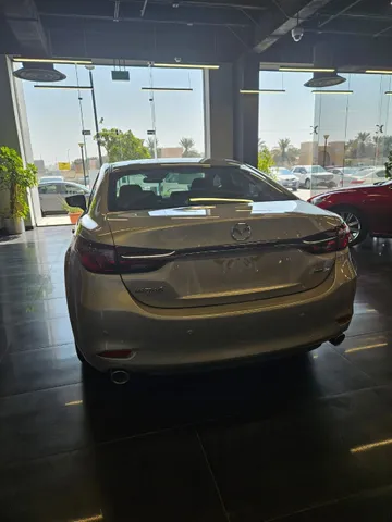 Discover undefined undefined Exterior Interior Images.Find all aspects and details of cars.