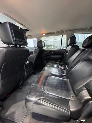 إنفينيتي QX80 2015