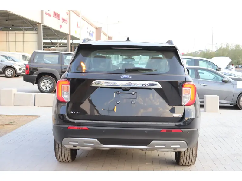 Discover undefined undefined Exterior Interior Images.Find all aspects and details of cars.
