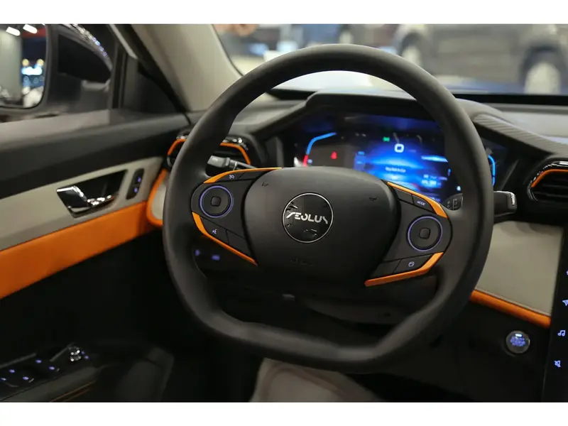 Discover undefined undefined Exterior Interior Images.Find all aspects and details of cars.