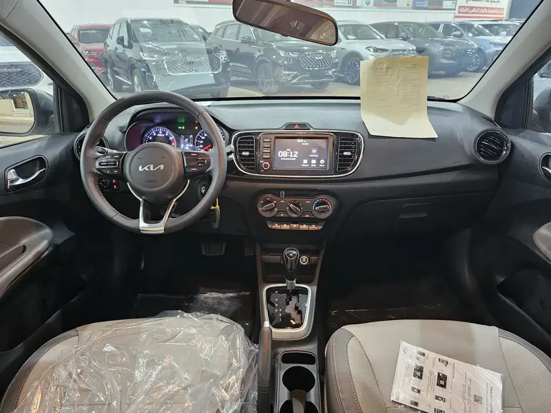 Discover undefined undefined Exterior Interior Images.Find all aspects and details of cars.