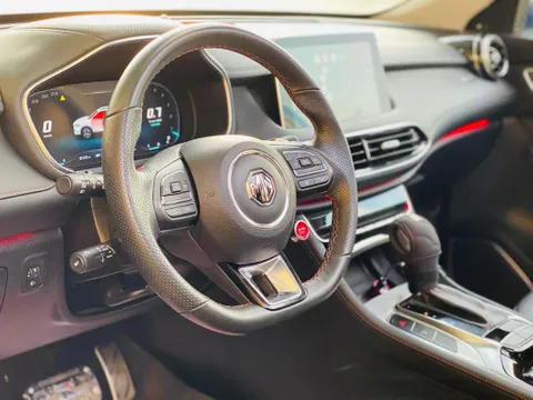 Discover undefined undefined Exterior Interior Images.Find all aspects and details of cars.
