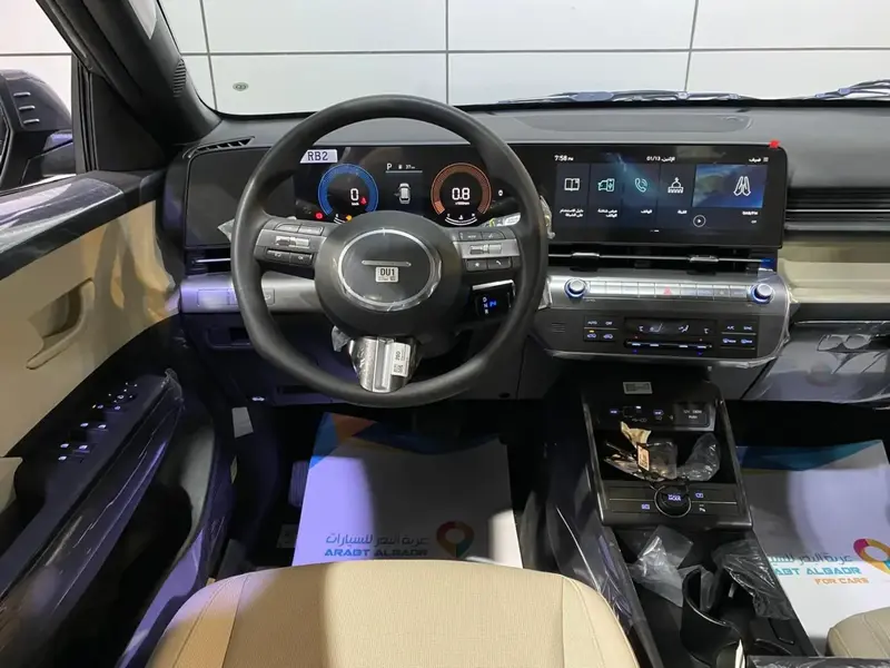 Discover undefined undefined Exterior Interior Images.Find all aspects and details of cars.