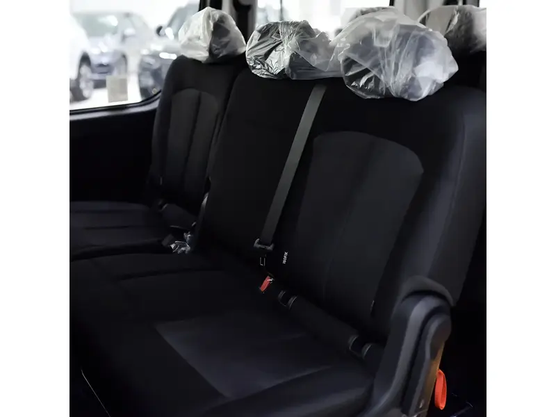 Hyundai Staria 2025