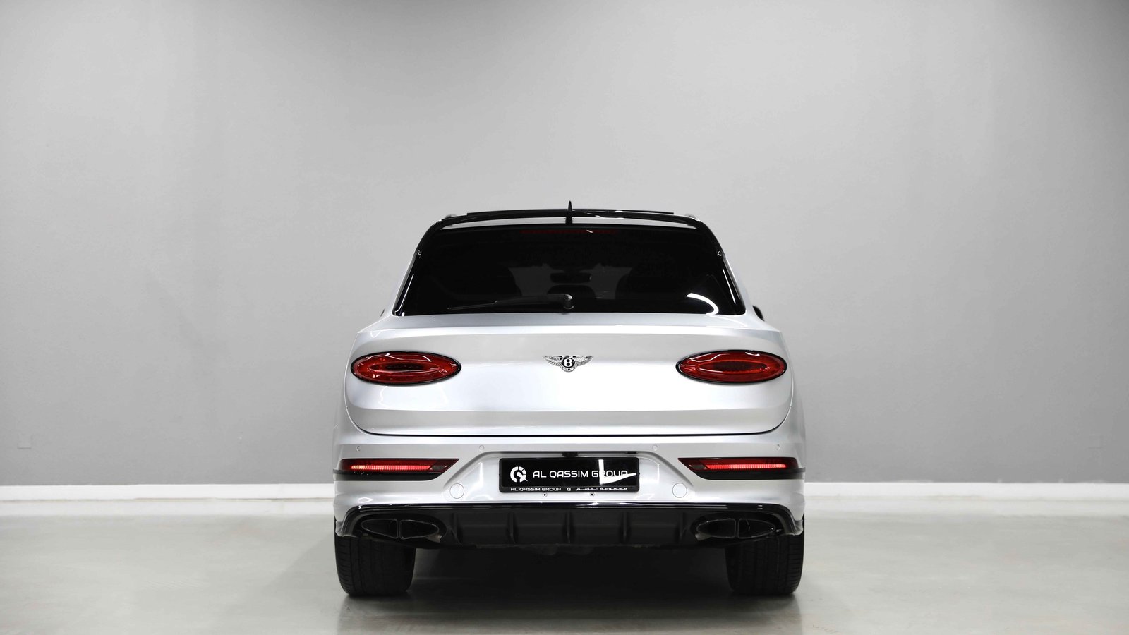 Discover undefined undefined Exterior Interior Images.Find all aspects and details of cars.