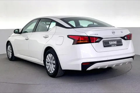 Discover undefined undefined Exterior Interior Images.Find all aspects and details of cars.