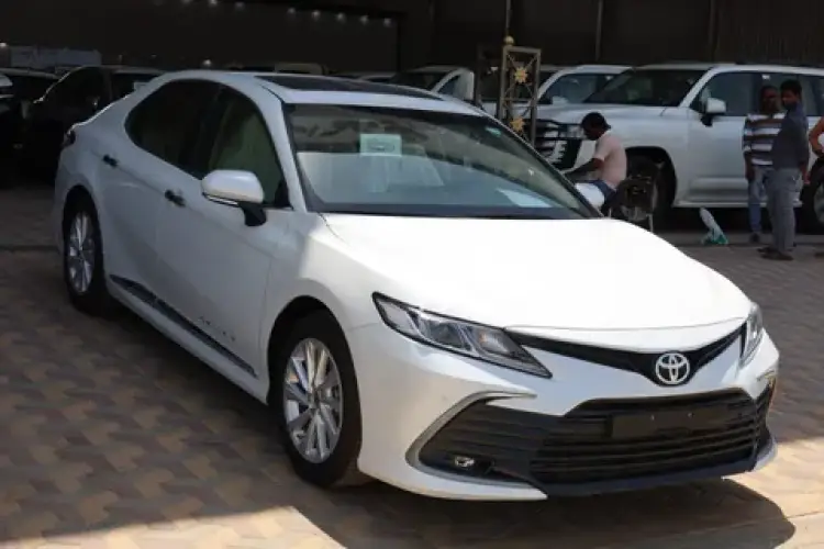 toyota toyota-camry image New Toyota Camry 2.5L GLE 212 HP 2023