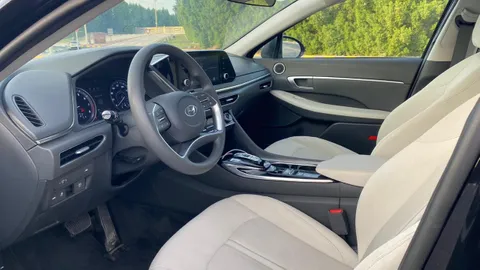 Hyundai Sonata 2.5L Mid 2021