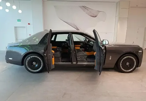 Rolls Royce Phantom 2023