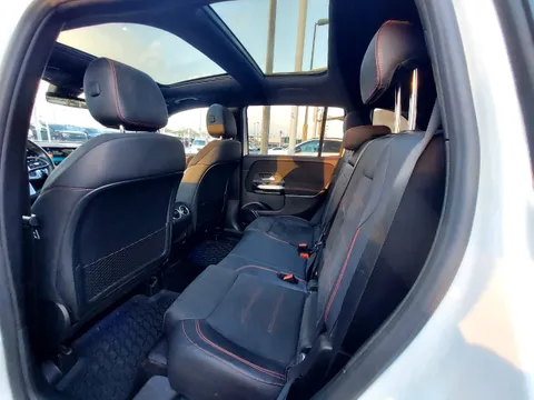 Mercedes-Benz GLB 250 4MATIC 2021