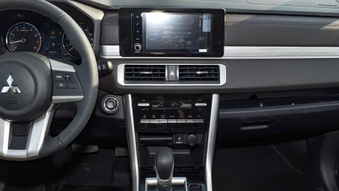 New Mitsubishi Xpander 1.5L HL 2024