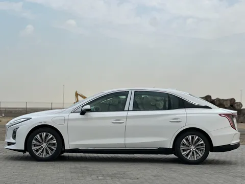 Discover undefined undefined Exterior Interior Images.Find all aspects and details of cars.