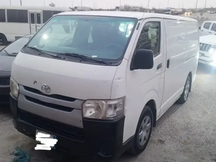 toyota hiace image Toyota Hiace 2016