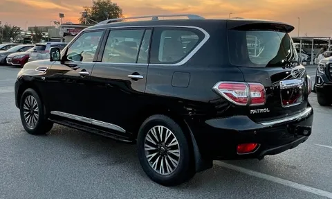 Nissan Patrol 5.6L SE Platinum 2014