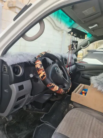 Nissan Urvan 14-Seater Manual (4-Door) 2014