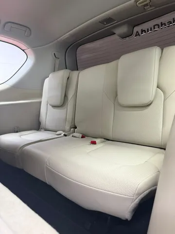 Infiniti QX80 5.6L Luxury 2023