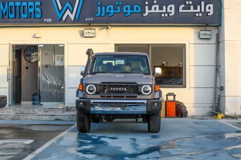 Toyota Land Cruiser 4.0L Hardtop 2024