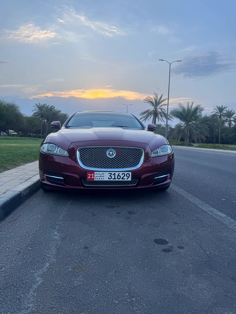 جاكوار XJ 2013