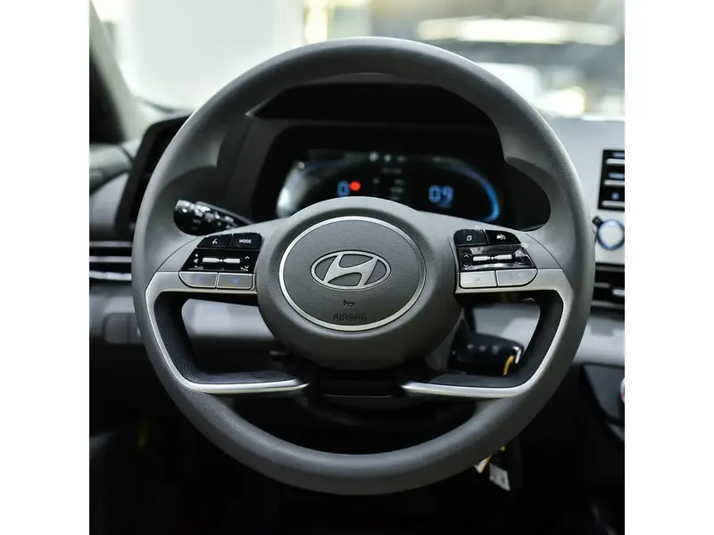 Hyundai Elantra 2025