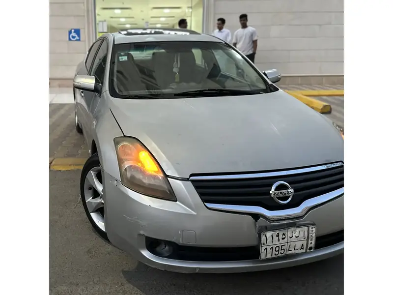 Nissan Altima 2009