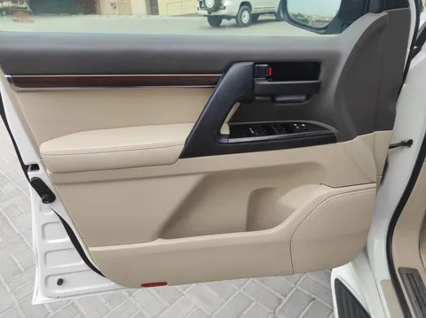 Toyota Land Cruiser 4.0L GXR 2019