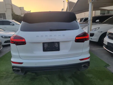 Porsche Cayenne S Platinum Edition 2016