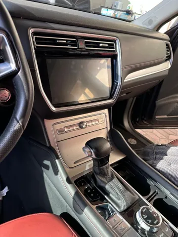 Discover undefined undefined Exterior Interior Images.Find all aspects and details of cars.