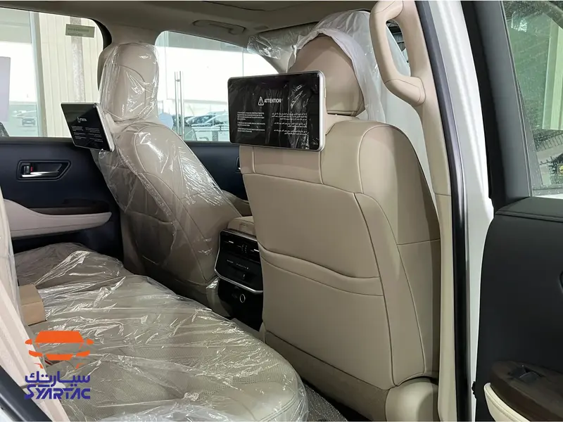 Toyota Land Cruiser Wagon 2024