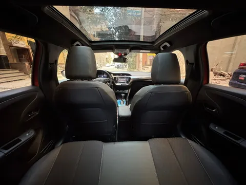 Discover undefined undefined Exterior Interior Images.Find all aspects and details of cars.