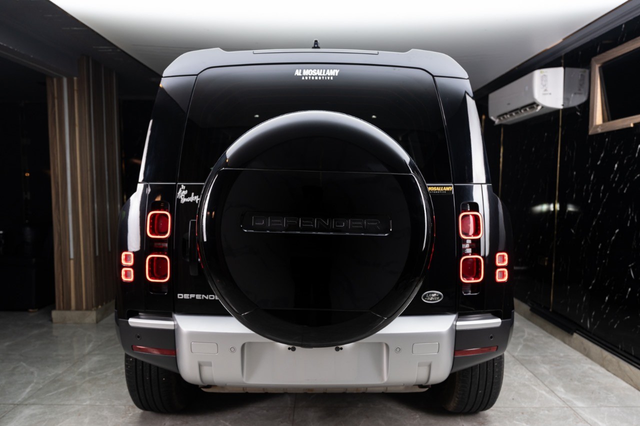 Land Rover Defender 2021