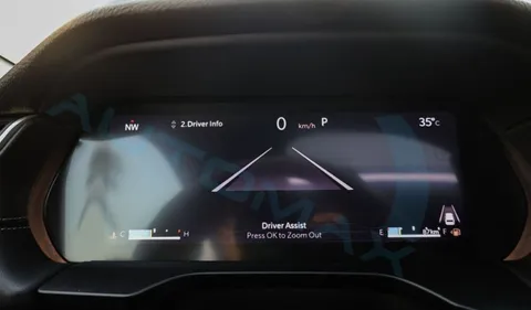 Discover undefined undefined Exterior Interior Images.Find all aspects and details of cars.
