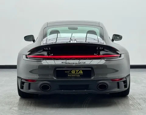 Porsche 911 Carrera GTS 2024