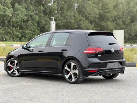 Volkswagen Golf GTI 2.0T S 2015