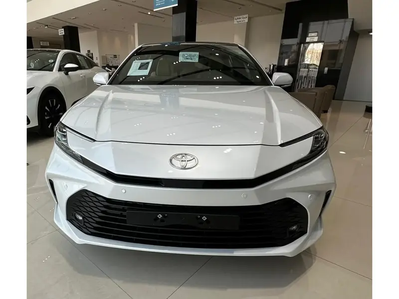Toyota Camry Hybrid iPlus 2025