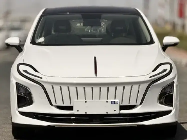hongqi e-qm5 image New Hongqi E-QM5 Luxury 2024