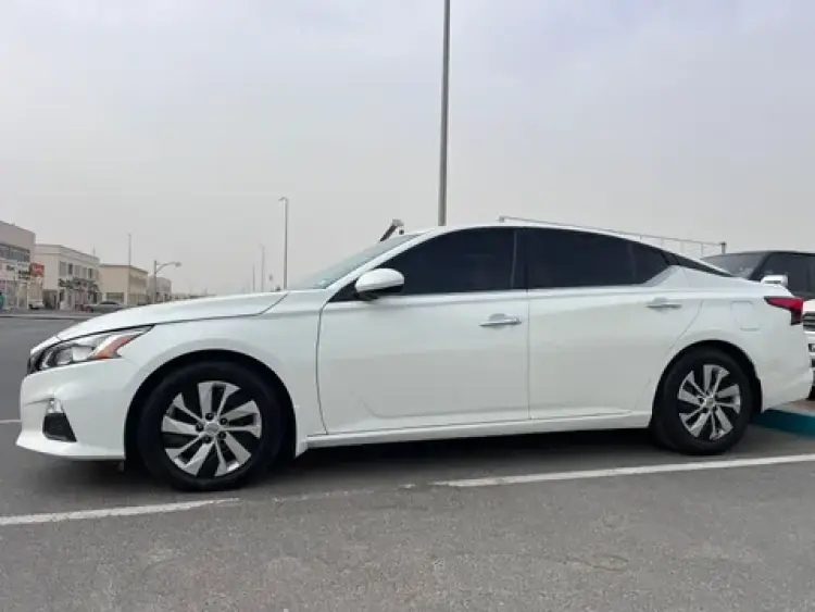 nissan nissan-altima image New Nissan Altima 2.5 SV 2020