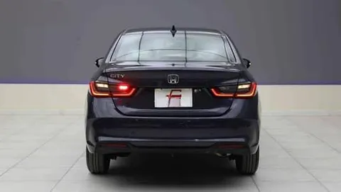 Discover undefined undefined Exterior Interior Images.Find all aspects and details of cars.