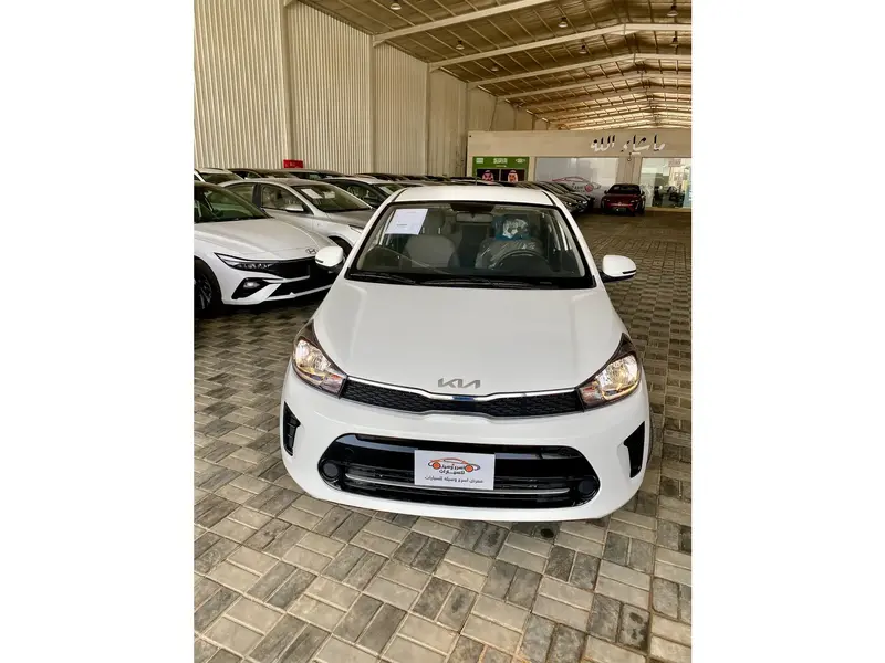 KIA Pegas 2025
