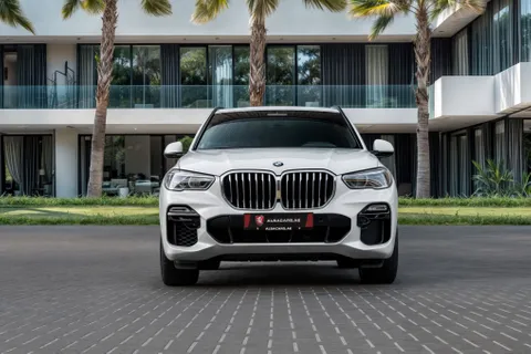 Discover undefined undefined Exterior Interior Images.Find all aspects and details of cars.