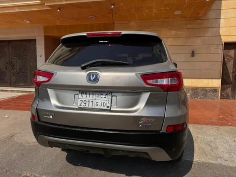Discover undefined undefined Exterior Interior Images.Find all aspects and details of cars.