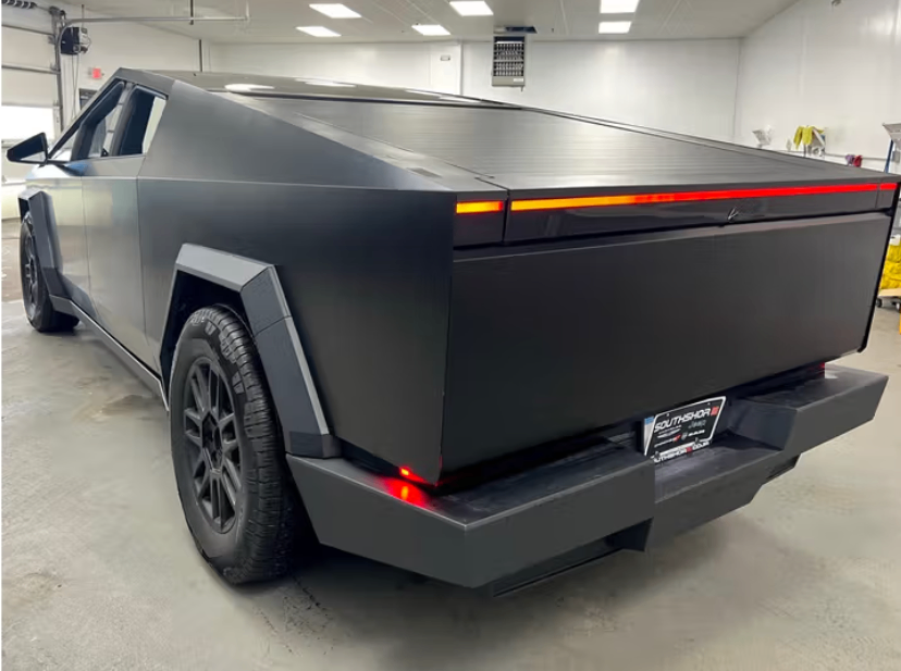 Tesla Cybertruck 2024